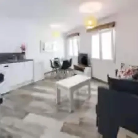 בית נופש Al-andalusi 21-apartment In